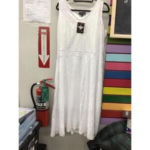 Tunique Blanche à Col Bateau Brodée - Antthony Design Originals - Taille XS - Neuf Avec étiquette
